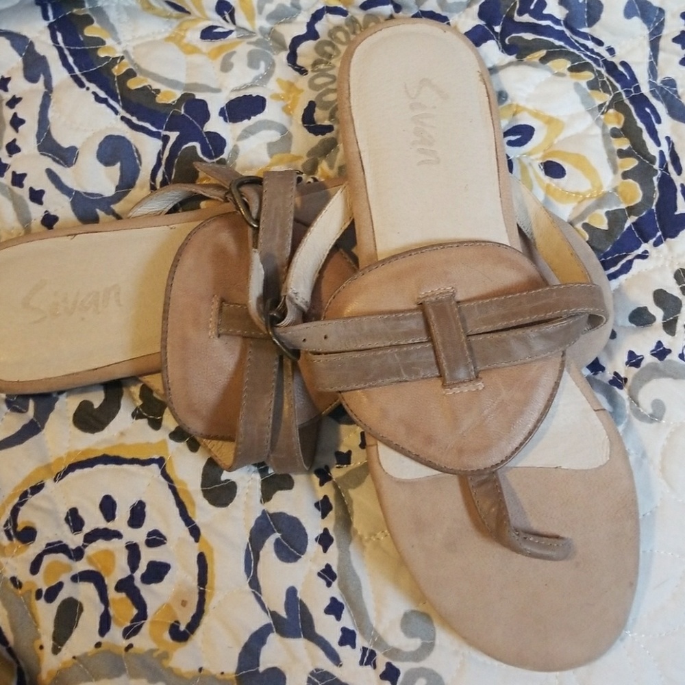 Sivan sandals
